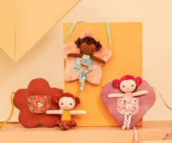 Muñeca Adele con Bolso de Flor