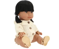 Muñeca Gordis Latika con Pelele Léonore Crudo y Cangrejeras Beige