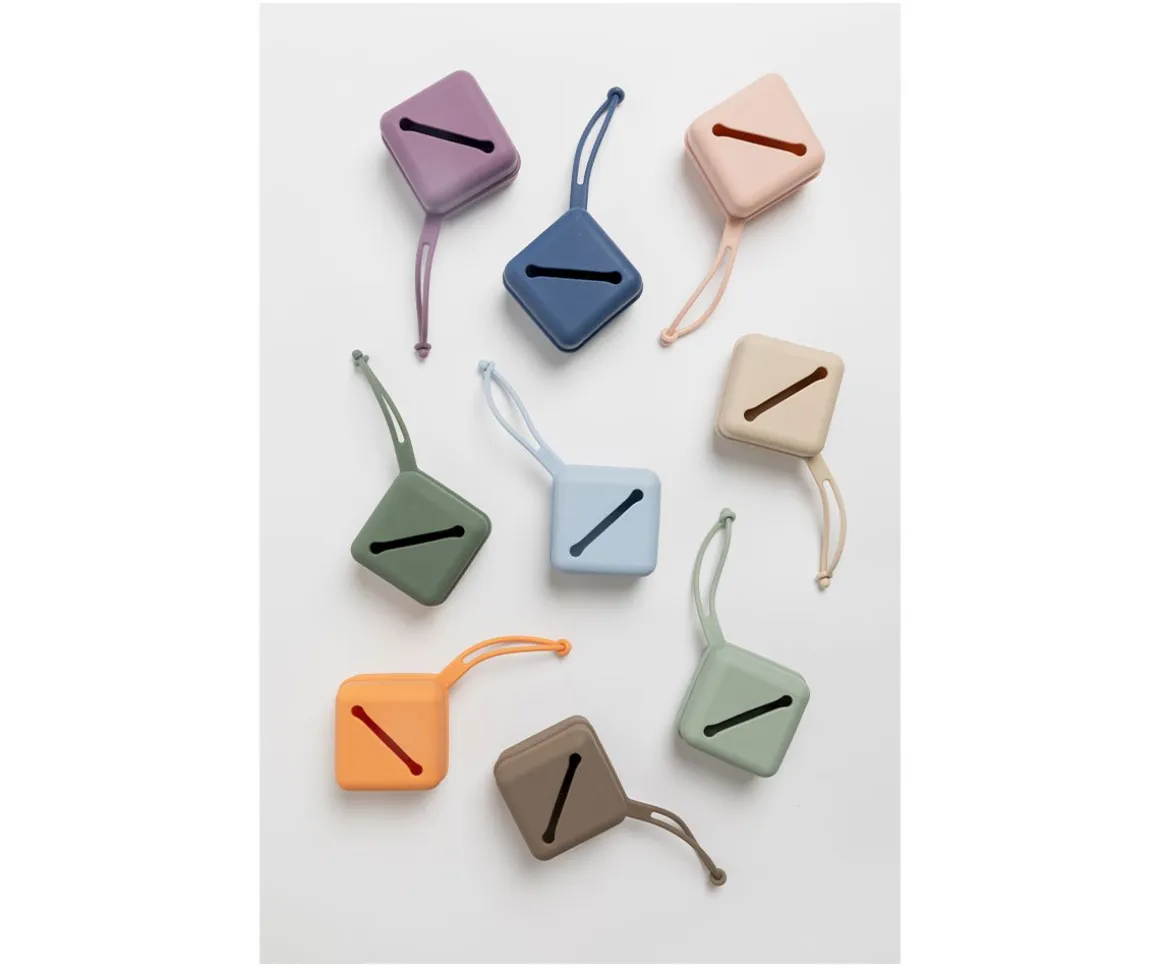 Portachupetes Case BIBS Pine