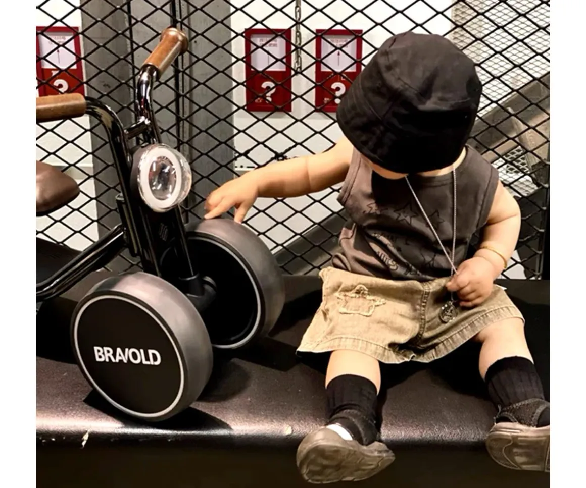 Triciclo Bravold Little Biker Caramel